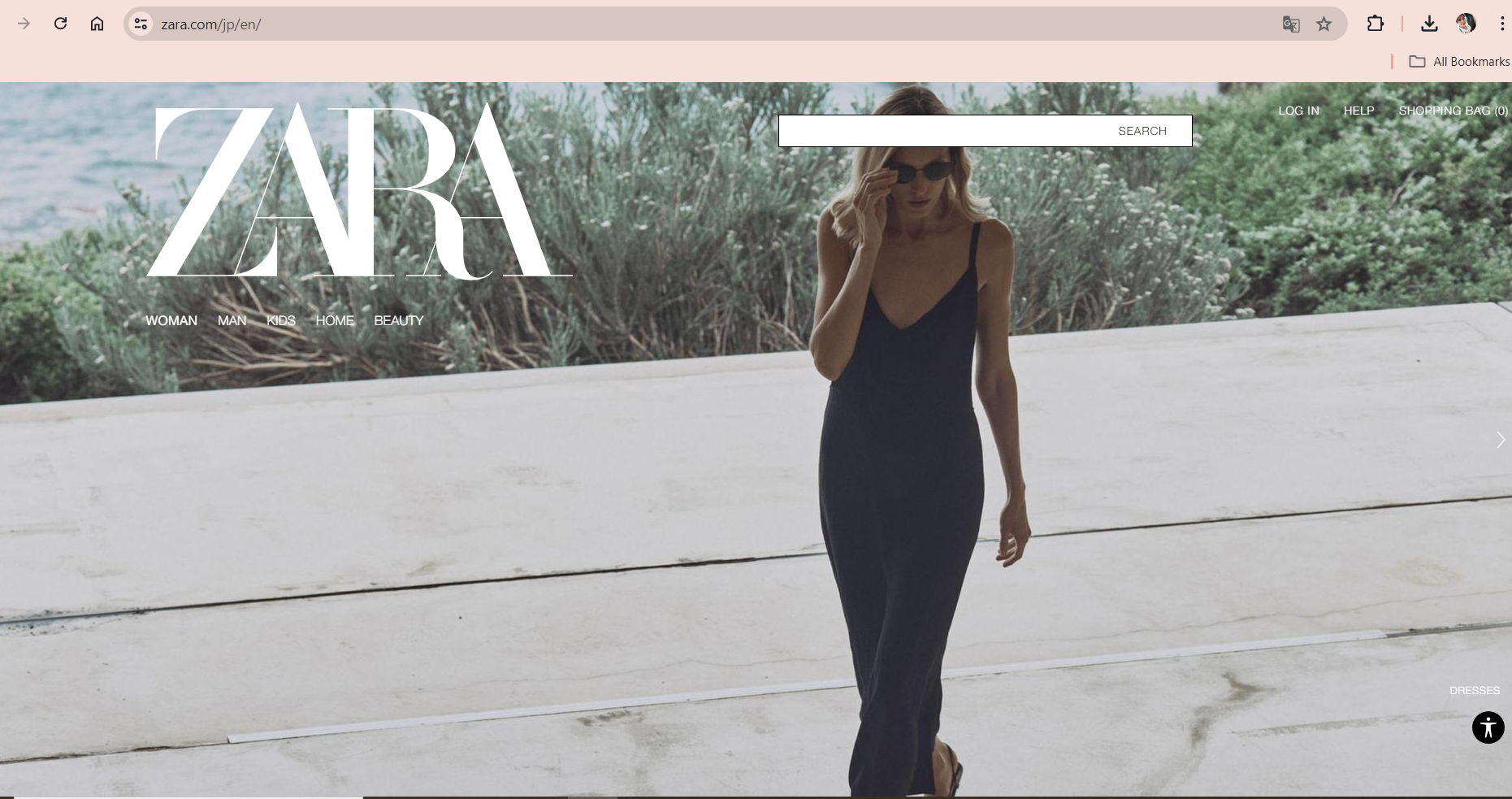 Giao diện website chính thức của Zara Japan