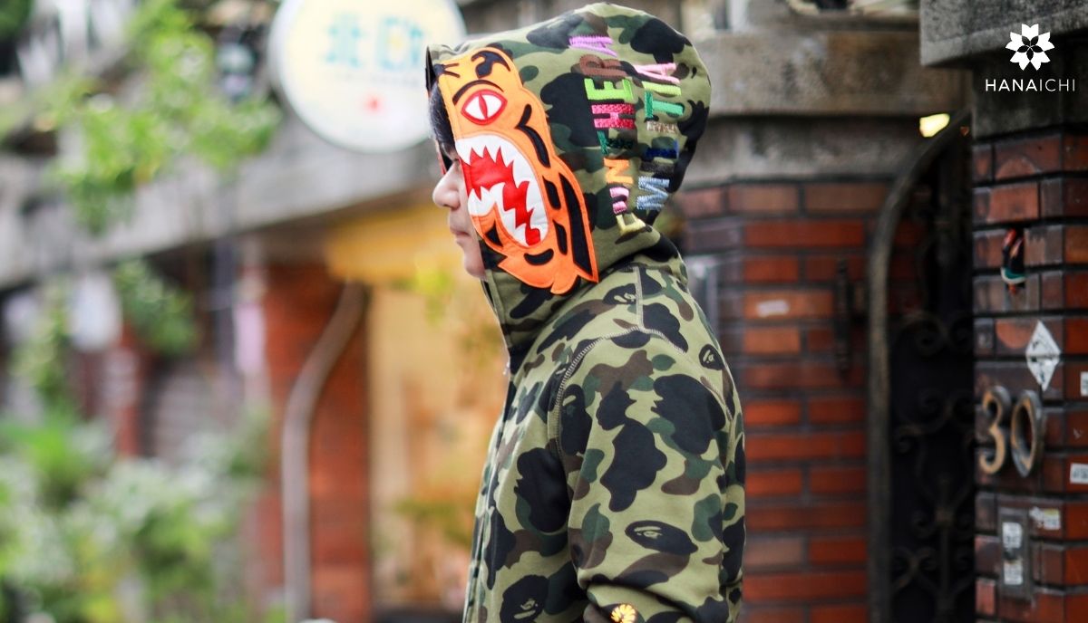 Áo khoác Bape Shark