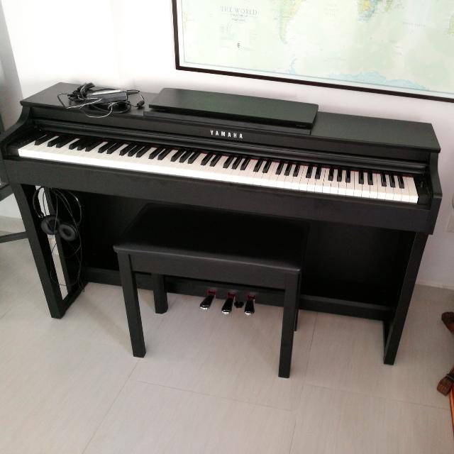 đàn piano điện tử