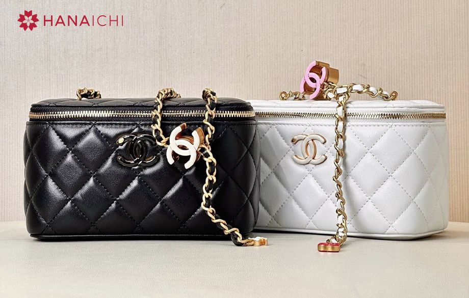 Chanel Vanity Bag là sự kết hợp hoàn hảo giữa phong cách cổ điển và hiện đại